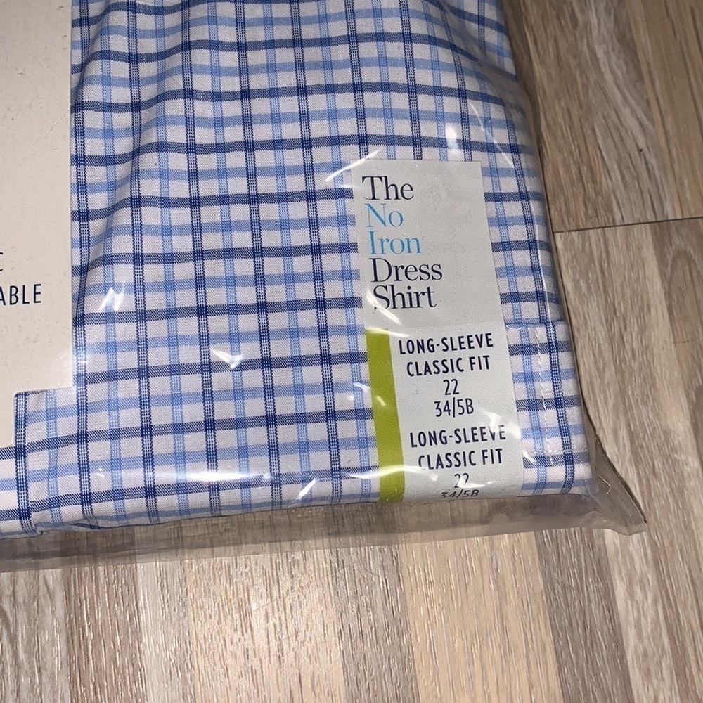 Croft & barrow no iron dress shirt, blue plaid - Picture 3 of 3